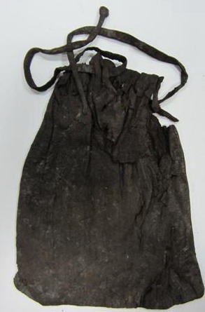 15th century purse in the Museum of London